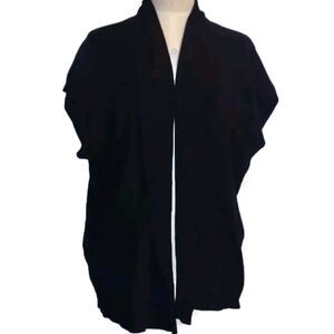 David and Young Short Sleeve Textured Shawl One Size Fits Most Black